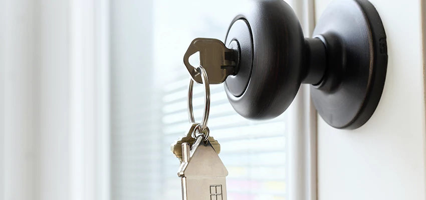 Bifold Door Knob Replacement in Keyes, California